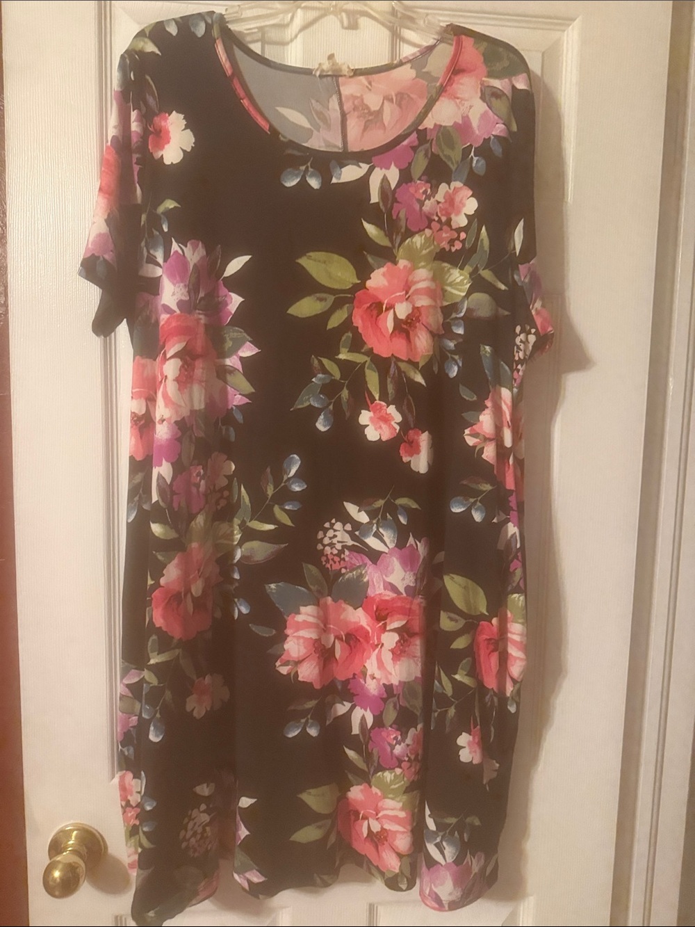Black Floral Short-Sleeve Swing Dress